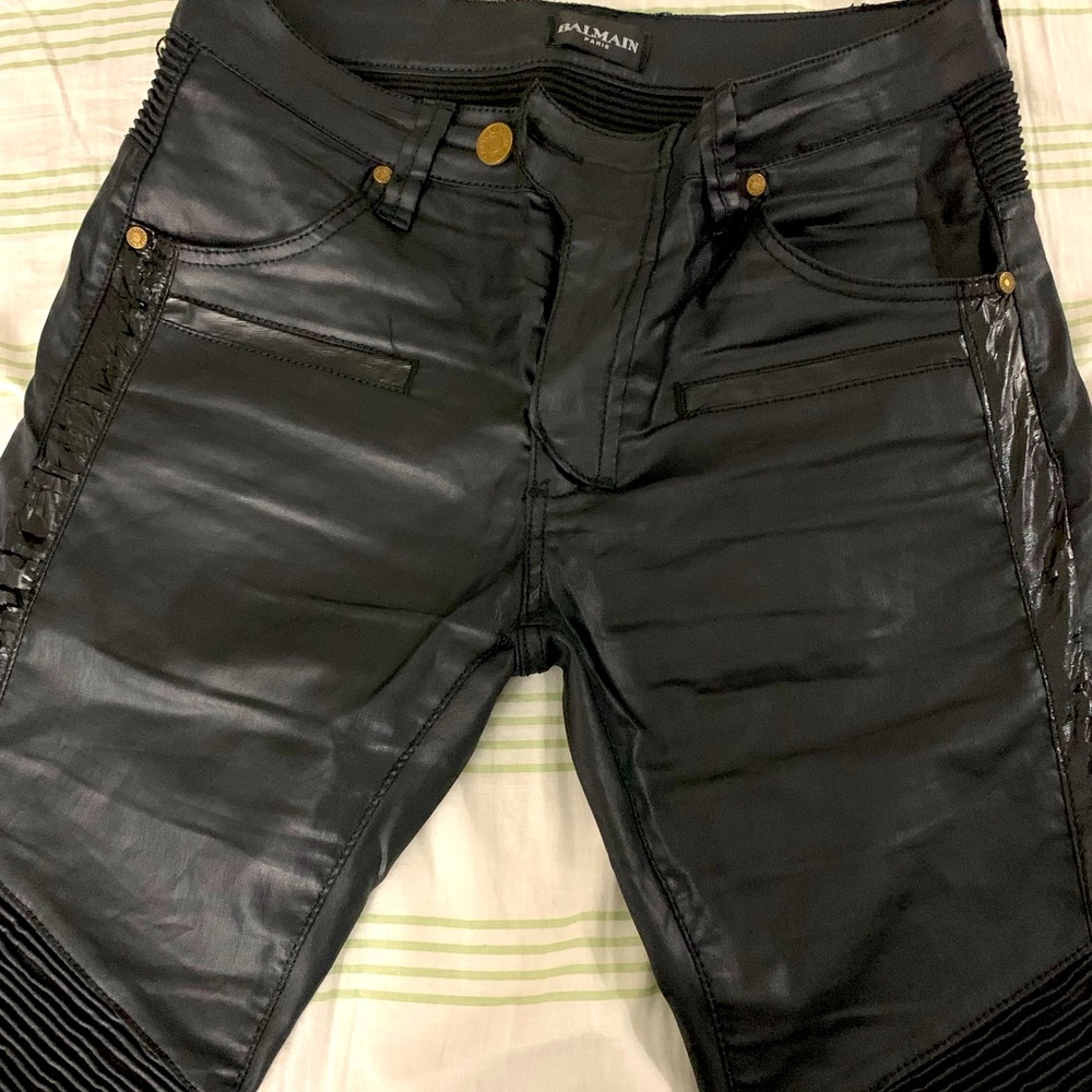 Balmain moto jeans black leather30-34 .side striped Biker jeans.
Made in Italy.